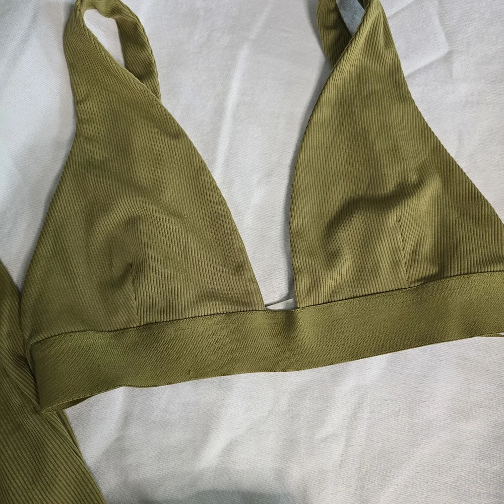 Olive Green Ribbed Bra & Leggings Set | Size Small | Lounge or Workout - Picture 4 of 6